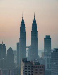 Petronas Towers (18977925005 ...