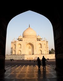 File:Taj Mahal at sunrise, Agra.jpg ...