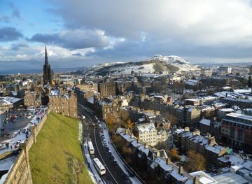 Palace block of Edinburgh Castle.jpg ...