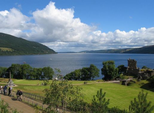 File:Loch ness.jpg - Wikimedia Commons