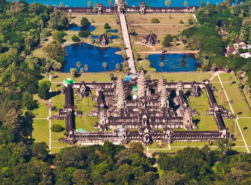 File:Angkor Wat Aerial View Siem Reap Cambodia 2011.jpg - Wikipedia