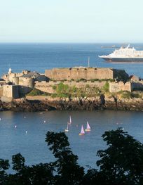File:Castle Cornet, Guernsey.jpg ...