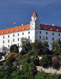 File:Bratislava, Hrad, Slovensko.jpg ...