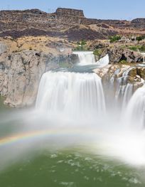 File:Shoshone Falls near Twin Falls ...