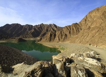 File:Hatta Dam, Dubai, UAE.jpg ...