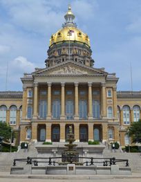 File:Iowa State House; Des Moines, Iowa ...
