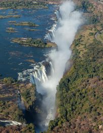 File:Cataratas Victoria, Zambia ...
