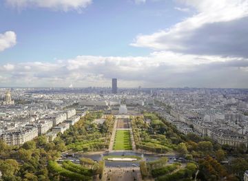 Paris skyline (Unsplash).jpg ...