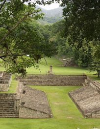 File:Copán Ballcourt.jpg - Wikipedia