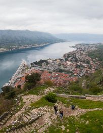 File:Vista de Kotor, Bahía de Kotor ...