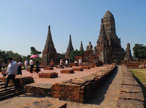File:Ayutthaya Historical Park - Phra Nakhon Si Ayutthaya (15995304339).jpg  - Wikimedia Commons