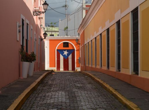File:Colourful colonial-era houses and cobblestone streets - Old San Juan  2021-08-08 17-16-48 1.jpg - Wikimedia Commons