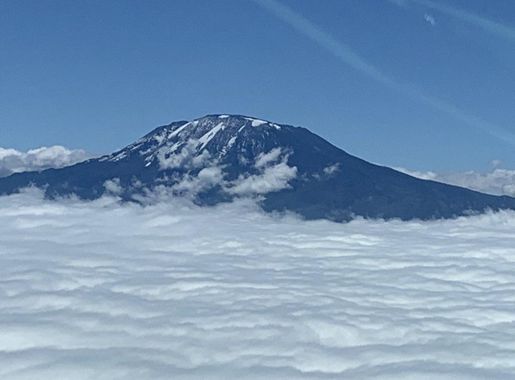 File:Mt. Kilimanjaro view from Tanzania Airways.jpg - Wikimedia Commons